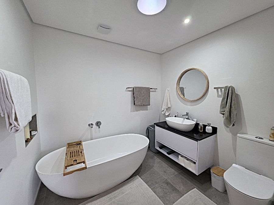 3 Bedroom Property for Sale in Dana Bay Western Cape